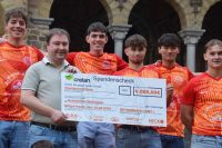 4.000 Euro für Krebshilfe Bütgenbach lebt Spende Krebshilfe